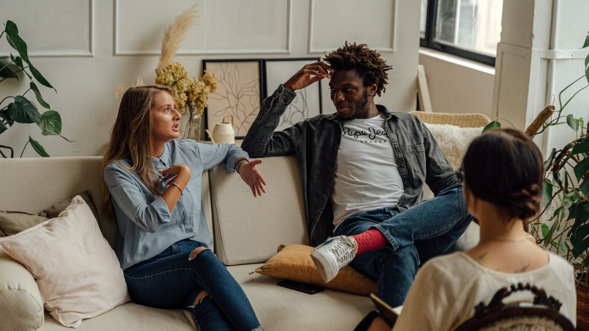 Couple with therapist